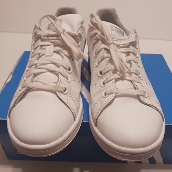 ADIDAS ORIGINALS J STAN SMITH EE8483 White/Silver Iridescent, Sz J6 (W8), used - Picture 4 of 15